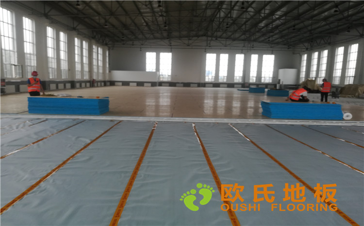 內(nèi)蒙古鄂爾多斯伊金霍洛旗神東專業(yè)化服務(wù)基地體育館木地板—?dú)W氏運(yùn)動木地板廠家
